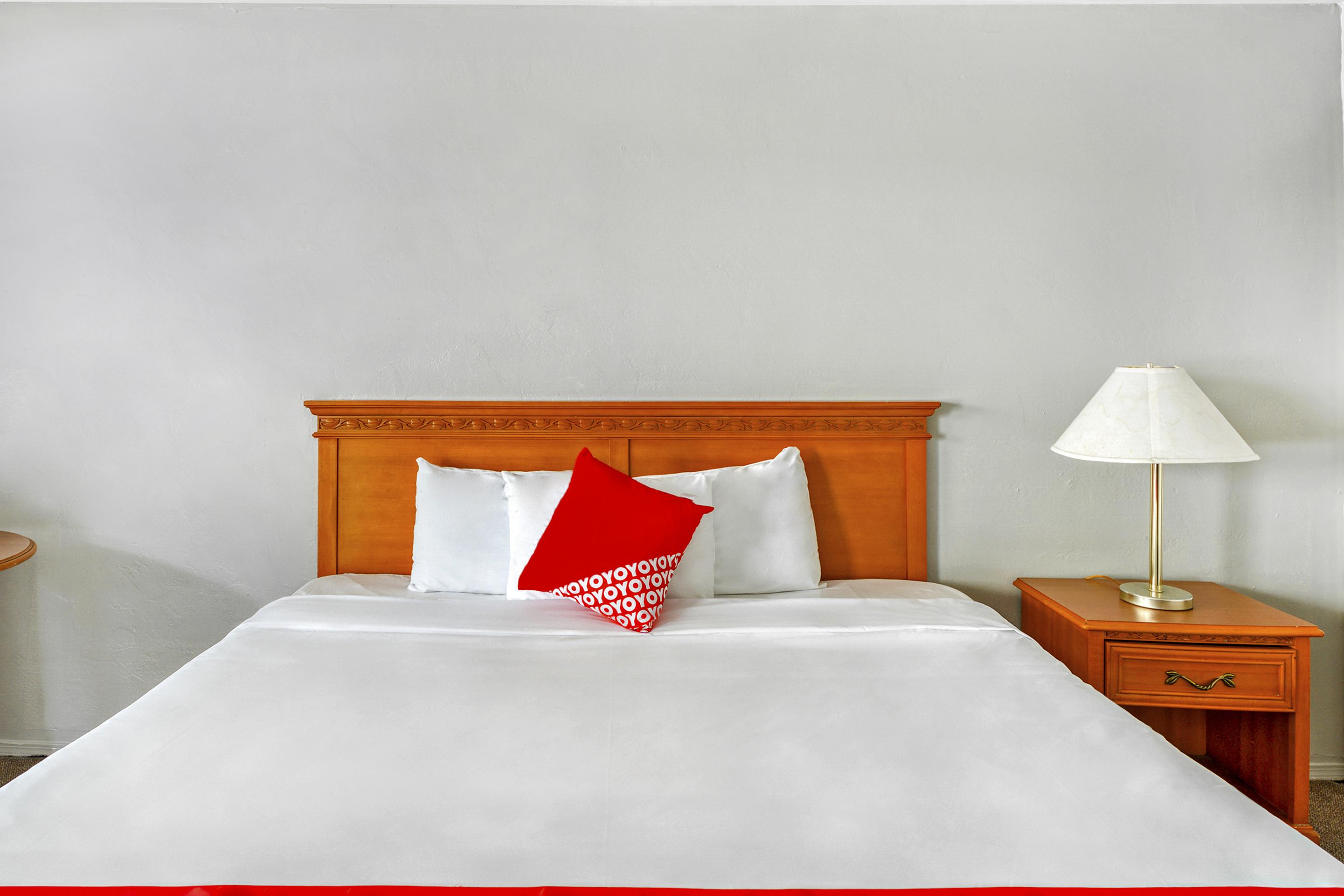 Oyo Gateway Motel Las Vegas North Strip/Fremont St. Area מראה חיצוני תמונה